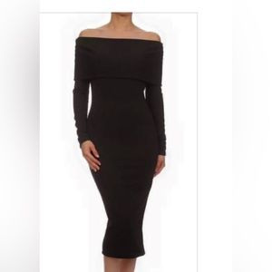 NWOT Midi Long sleeve Off Shoulder Drrss Size Small Can fit an XS lady